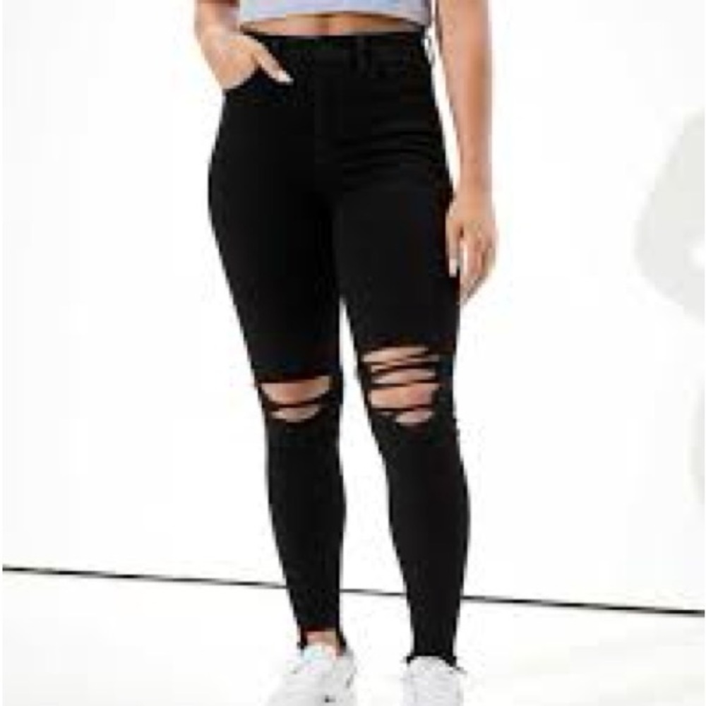 American Eagle High rise ripped black Jeggings. Size 6